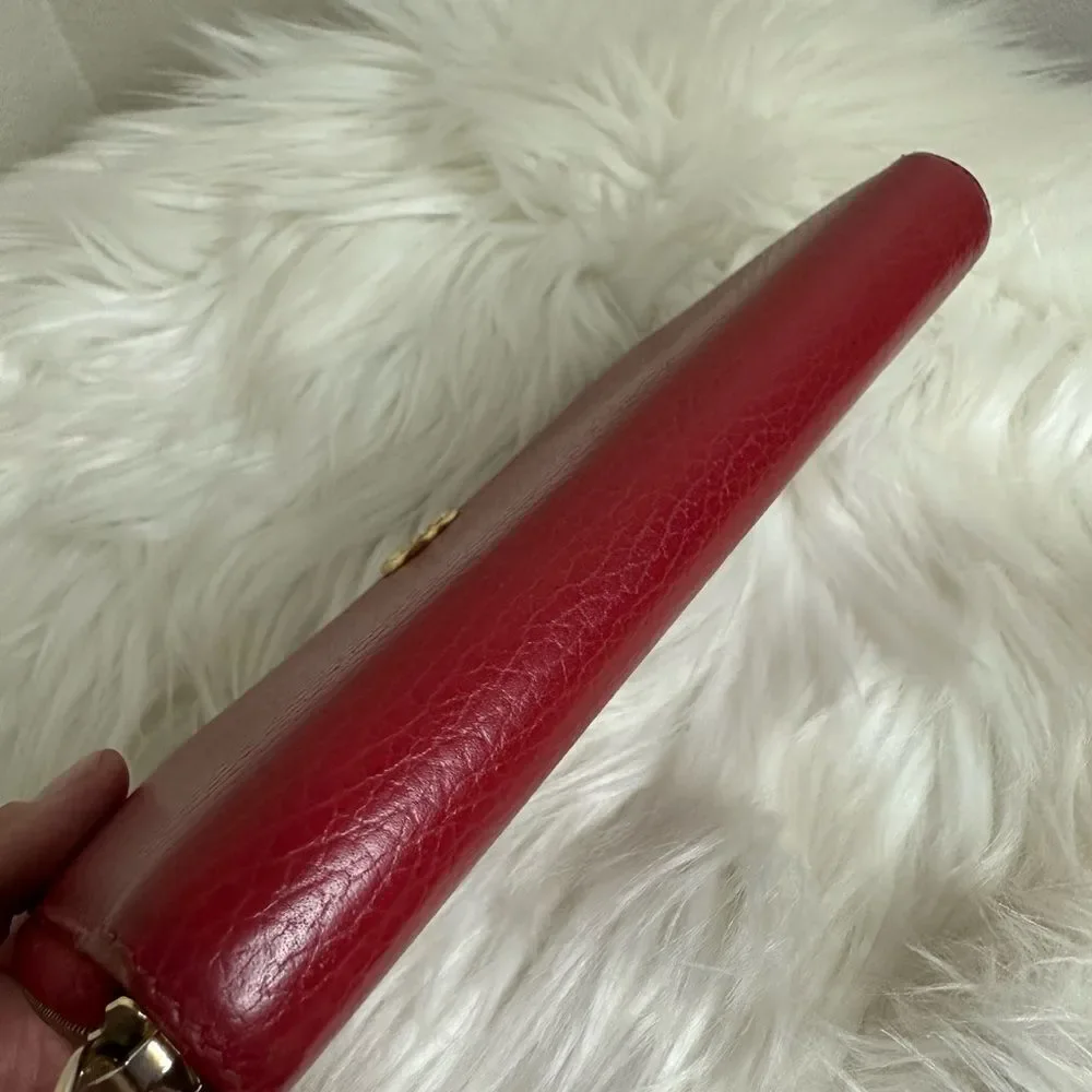 💯Authentic Gucci GG Long Zipped Around Wallet 🍀